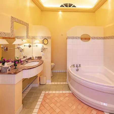 Enchanting Dordogne Château With Pool Villa *
