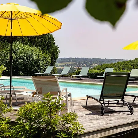 Enchanting Dordogne Chateau With Pool